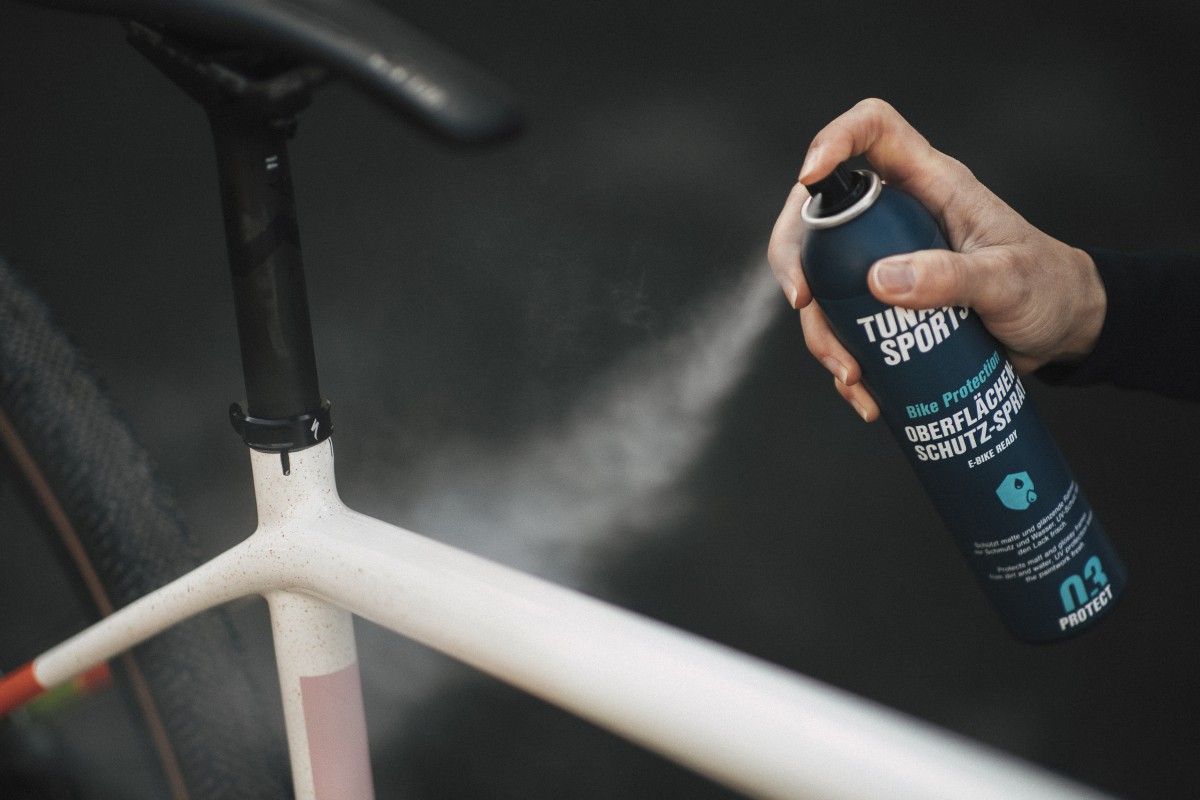 Tunap Sports Oberflächenschutzspray Anwendung